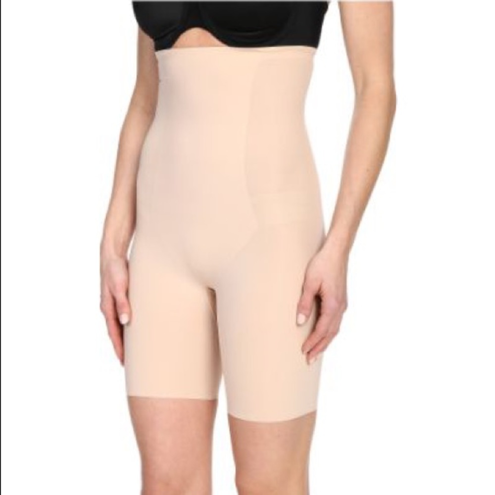 Spanx shaping short!